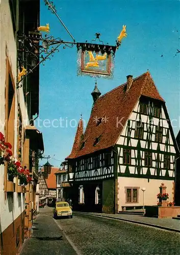 AK / Ansichtskarte Michelstadt Gasthof Drei Hasen mit altem Wirtshausschild und Rathaus Michelstadt