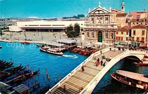 AK / Ansichtskarte Venezia_Venedig Ponte degli Scalzi e Stazione Venezia Venedig