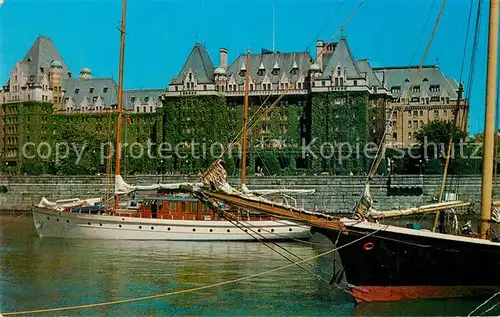 AK / Ansichtskarte Victoria_British_Columbia Empress Hotel Inner Harbour Victoria_British_Columbia