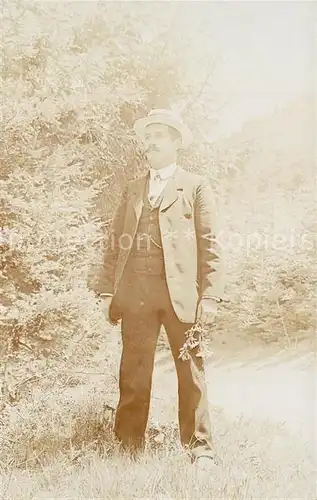 AK / Ansichtskarte Zuerich_ZH Foto Mann Zuerich_ZH