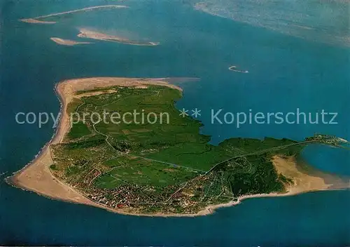 AK / Ansichtskarte Borkum_Nordseebad Nordseeinsel Fliegeraufnahme aus 4000 m Hoehe Borkum_Nordseebad