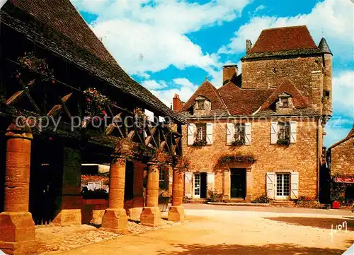 AK / Ansichtskarte Domme Les Anciennes Halles et Maison du Gouverneur Domme