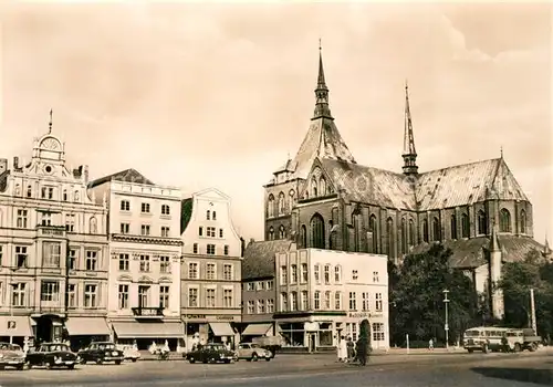 AK / Ansichtskarte Rostock_Mecklenburg Vorpommern Thaelmann Platz mit St Marien Kirche Rostock