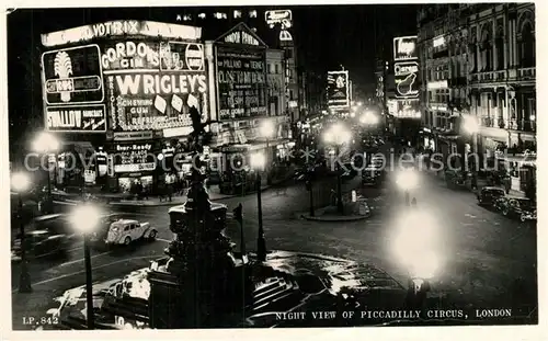 AK / Ansichtskarte London Night View of Piccadilly Circus London