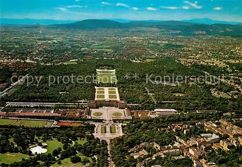 AK / Ansichtskarte Wien Schloss Schoenbrunn Fliegeraufnahme Wien