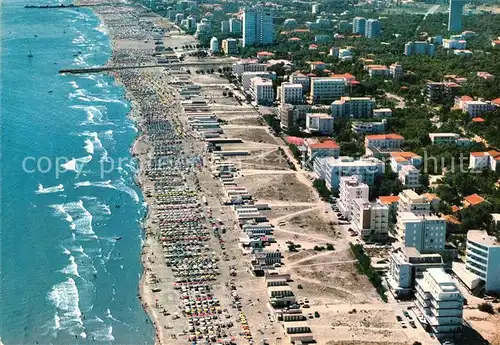 AK / Ansichtskarte Milano_Marittima Spiaggia Strand Fliegeraufnahme Milano_Marittima