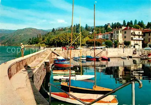AK / Ansichtskarte Luino Il Porto Hafen Luino