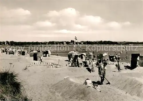 AK / Ansichtskarte Eckernfoerde Kurstrand Eckernfoerde