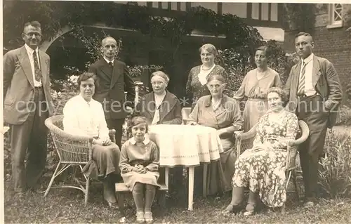 AK / Ansichtskarte Bad_Hersfeld Familie Gruppenfoto Bad_Hersfeld