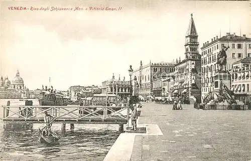 AK / Ansichtskarte Venezia_Venedig Riva degli Schiavonie e Monumento a Vittorio Emanuele II Venezia Venedig