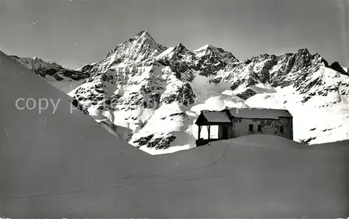 AK / Ansichtskarte Zermatt_VS Bergkapelle Maria zum Schnee am Schwarzsee mit Gabelhoerner Zermatt_VS