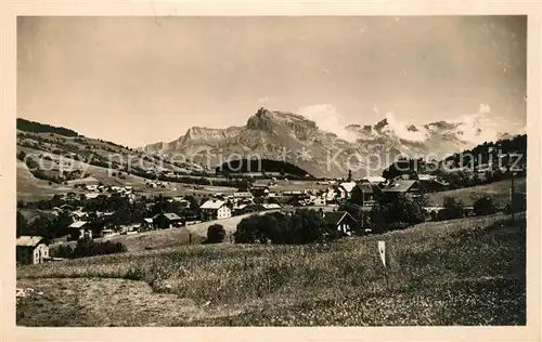 AK / Ansichtskarte Megeve Vue generale et Aiguille de Warens Megeve