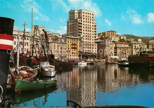 AK / Ansichtskarte Savona_Liguria Il Porto Hafen Fischkutter Savona Liguria