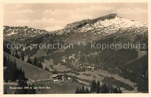 AK / Ansichtskarte Riezlern_Kleinwalsertal_Vorarlberg Riezleralpe mit Hoch Ifen Riezlern_Kleinwalsertal