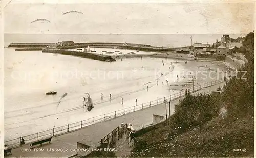 AK / Ansichtskarte Lyme_Regis Cobb Beach from Langmoor Gardens Lyme_Regis