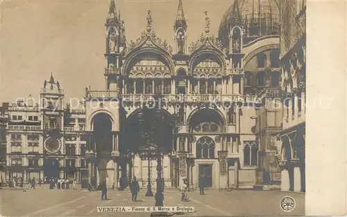 AK / Ansichtskarte Venezia_Venedig Fianco di San Marco e Orologio Venezia Venedig