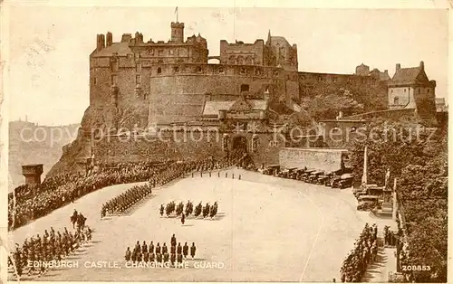 AK / Ansichtskarte Edinburgh Castle changing the Guard Edinburgh