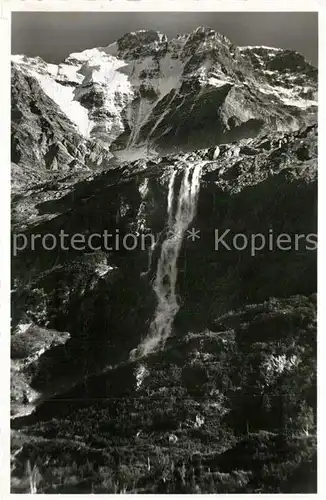 AK / Ansichtskarte Lauterbrunnen_BE Schmadribachfall Wasserfall mit Grosshorn Berner Alpen Lauterbrunnen BE