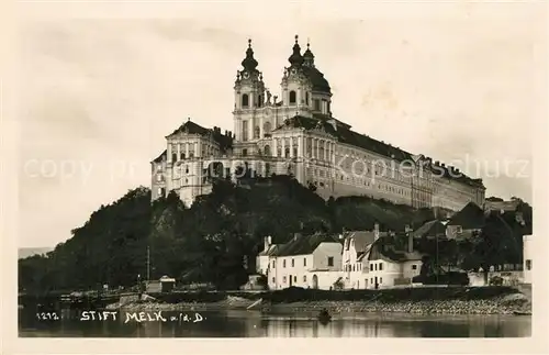 AK / Ansichtskarte Melk_Donau Stift Benediktinerkloster Ansicht vom Fluss aus Melk_Donau