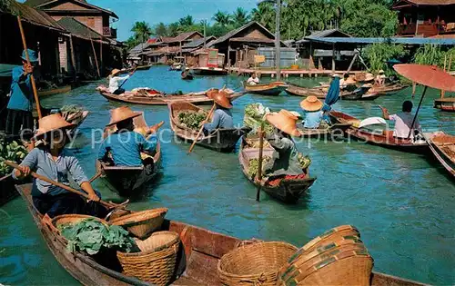 AK / Ansichtskarte Dhonburi Wad Sai Floating Market Dhonburi