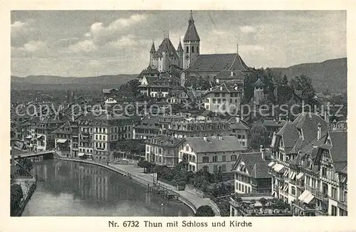 AK / Ansichtskarte Thun_BE mit Schloss und Kirche Thun_BE