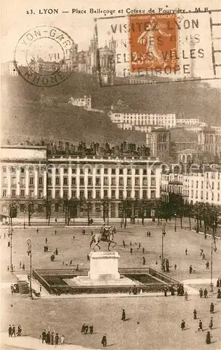 AK / Ansichtskarte Lyon_France Place Bellecour Denkmal Reiter Lyon France
