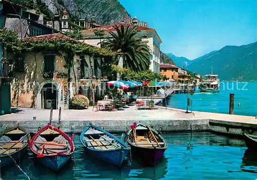 AK / Ansichtskarte Limone_Lago_di_Garda Il porto Hafen Haeuserpartie am Gardasee Limone_Lago_di_Garda