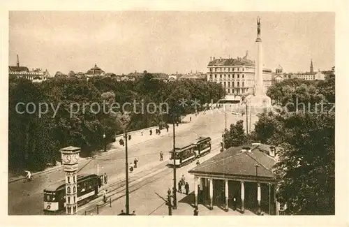 AK / Ansichtskarte Riga_Lettland Adolf Hitler Strasse Koloannden Strassenbahn Riga_Lettland