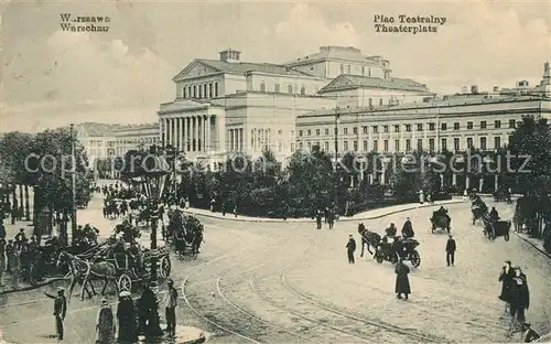AK / Ansichtskarte Warszawa Theaterplatz Kutschen Warszawa