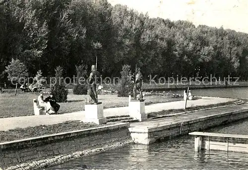 AK / Ansichtskarte Balatonfuered Plattenseeufer Balatonfuered