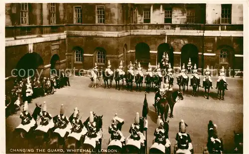 AK / Ansichtskarte Leibgarde_Wache Changing the Guard Whitehall London  Leibgarde Wache