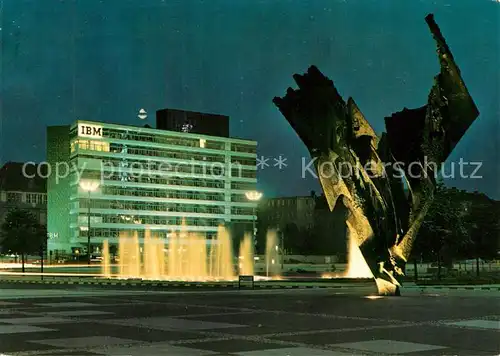 AK / Ansichtskarte Berlin Ernst Reuter Platz Wasserspiele Nachtaufnahme Berlin