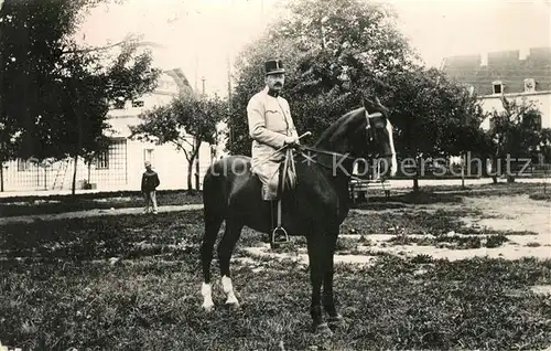 AK / Ansichtskarte Pferde Mann Privatfoto Ak  Pferde