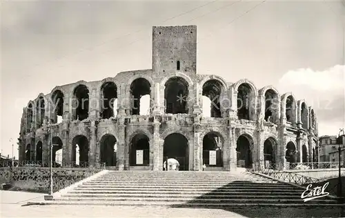 AK / Ansichtskarte Arles_Bouches du Rhone Les Arenes Arles_Bouches du Rhone
