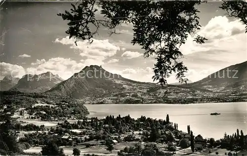 AK / Ansichtskarte Menthon Saint Bernard Panorama Lac d Annecy en face Col de Leschaux Menthon Saint Bernard