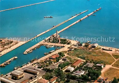 AK / Ansichtskarte Marina_di_Ravenna Dock und Kanalhafen Fliegeraufnahme Marina_di_Ravenna