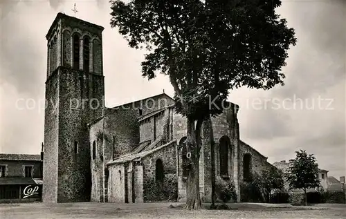 AK / Ansichtskarte Parthenay Eglise Sainte Croix Parthenay