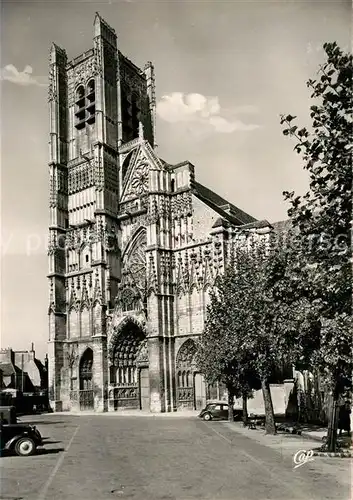 AK / Ansichtskarte Auxerre Cathedrale XIII siecle Auxerre