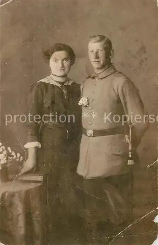 AK / Ansichtskarte Stuttgart Soldat mit Frau  Stuttgart