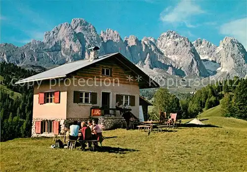 AK / Ansichtskarte Dolomiten Berghaus Schuatsch mit Geislergruppe Dolomiten