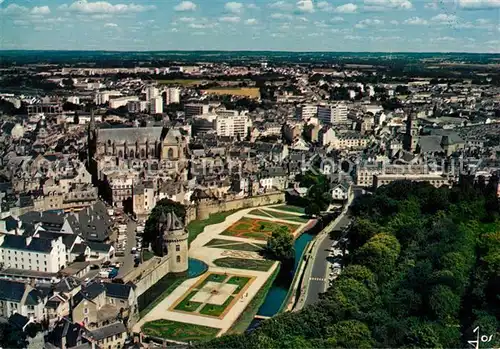 AK / Ansichtskarte Vannes Les jardins et les remparts vue aerienne Vannes