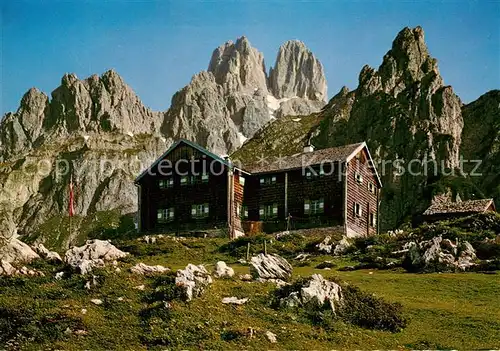 AK / Ansichtskarte Filzmoos Hofpuerglhuette mit Bischlofsmuetze Dachsteingebirge Filzmoos