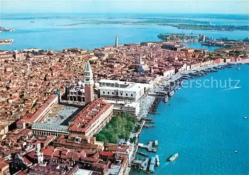 AK / Ansichtskarte Venezia_Venedig Veduta aerea Venezia Venedig