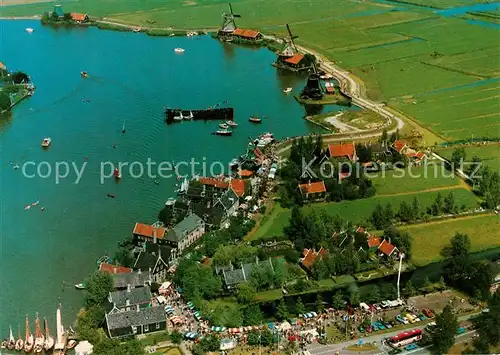 AK / Ansichtskarte Zaandam Zaanse Schans luchtopname Zaandam