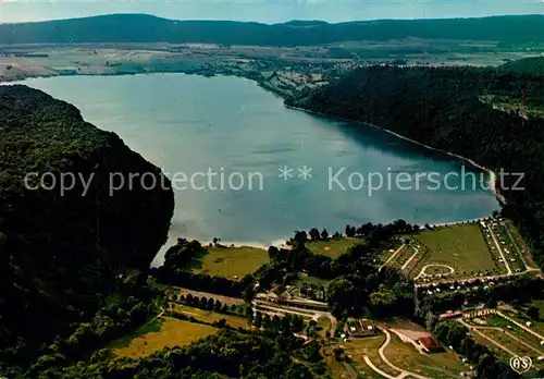 AK / Ansichtskarte Chalain_Franche_Comte Vue aerienne sur le Lac dans le loin Village de Marigny Chalain_Franche_Comte