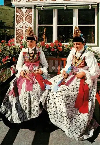 AK / Ansichtskarte Wolkenstein_Groeden Trachten Wolkenstein_Groeden