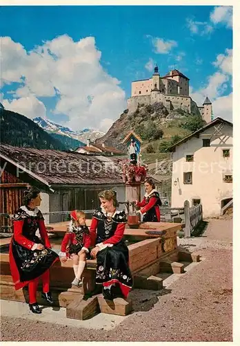 AK / Ansichtskarte Scuol_Tarasp_Vulpera Schloss Tarasp Alpines Heilbad Trachten Chateau Station thermale des Alpes Costumes Scuol_Tarasp_Vulpera