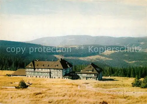 AK / Ansichtskarte Karkonosze Schronisko PTTK na Hali Szrenickiej Berghotel Landschaftspanorama Riesengebirge Karkonosze