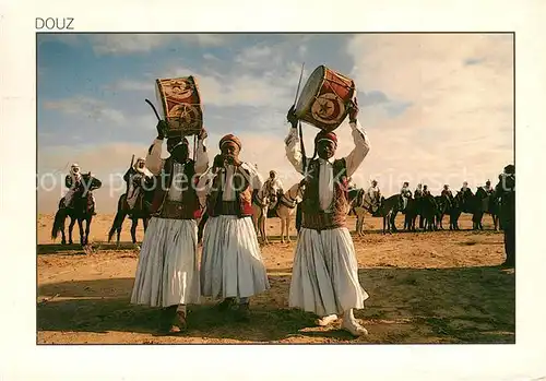 AK / Ansichtskarte Douz Festival Musiker Douz