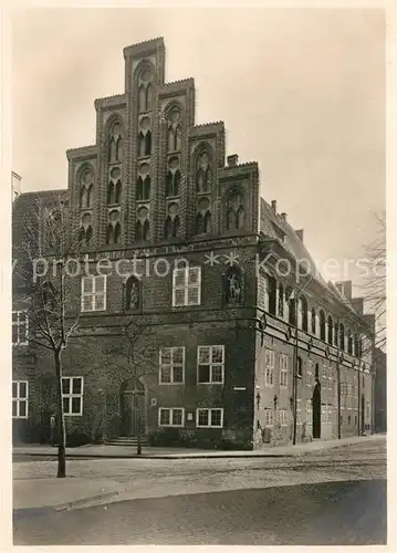 AK / Ansichtskarte Lueneburg Rathaus Kaemmereigebaeude Marienplatz Lueneburg